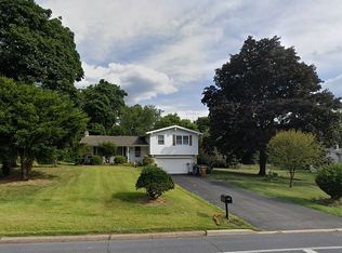1657 Fort Washington Ave, Maple Glen, PA 19002