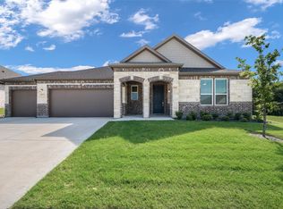 1035 Auburn Dr, Justin, TX 76247
