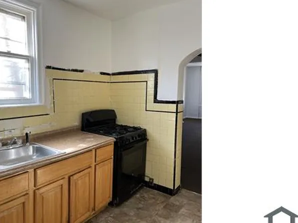 3023 N Lambert St, Philadelphia, PA 19132