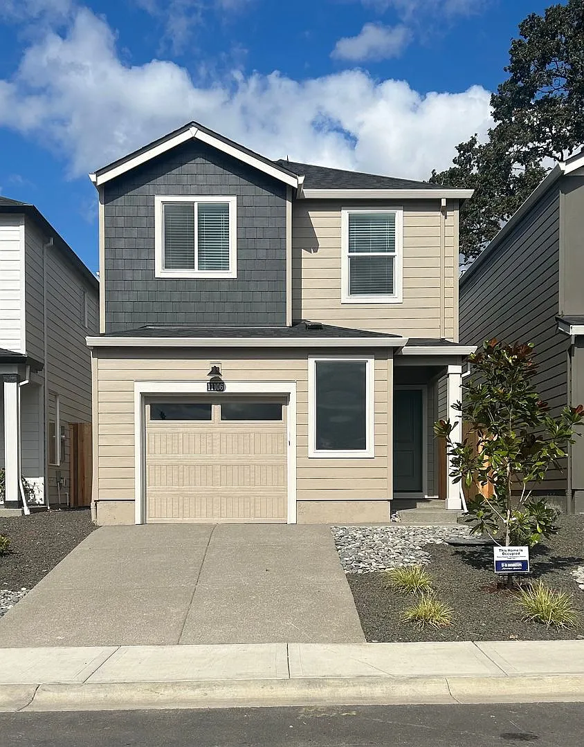 New Construction 4 BD Vancouver Home with Covered Patio — Photo 1
