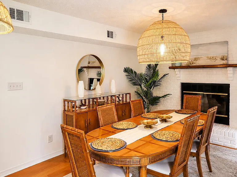 4008 Breezy Hill Ln — Photo 14