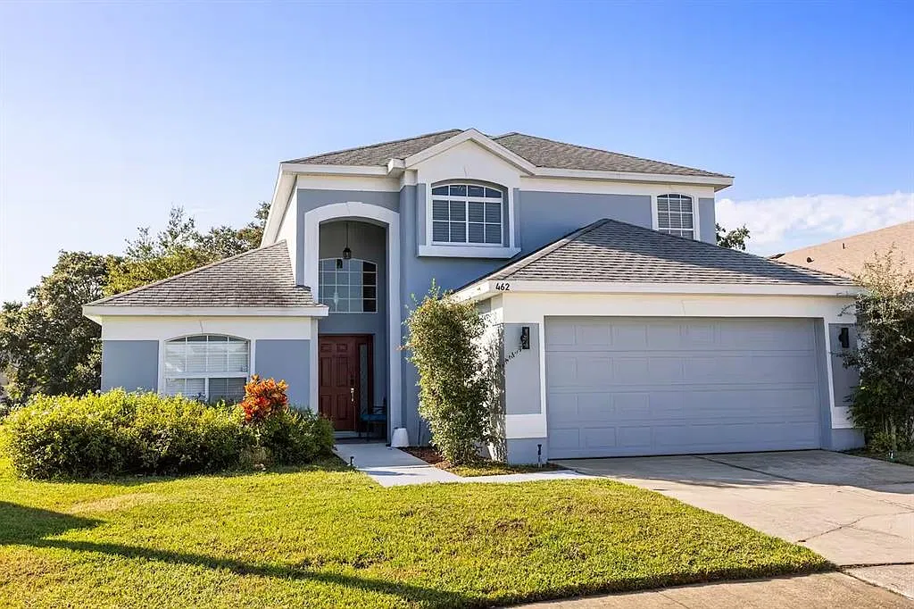 4 bed, 2.5 bath, 1982 sqft, $2,700 — Photo 1
