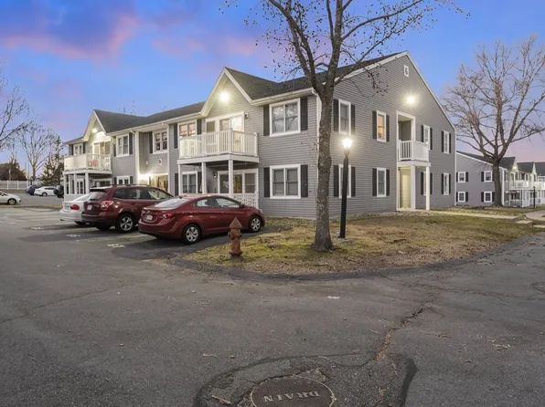 450 Somerset Ave APT 609, Taunton, MA 02780