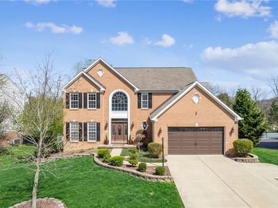 225 Field Club Cir, Mc Kees Rocks, PA, 15136