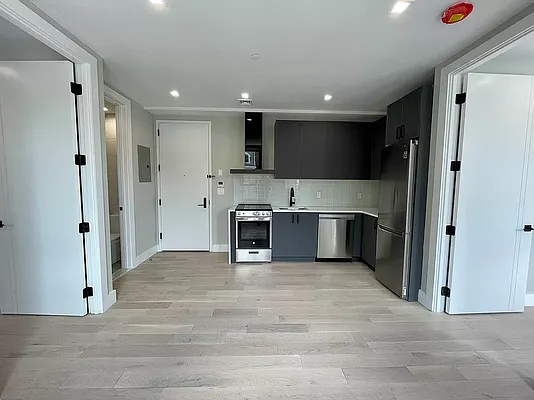 Rented by Brookhaus Capital Inc | media 12