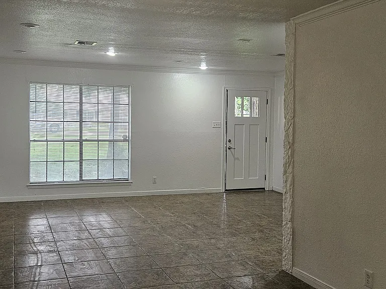 3906 Antelope Trl — Photo 3