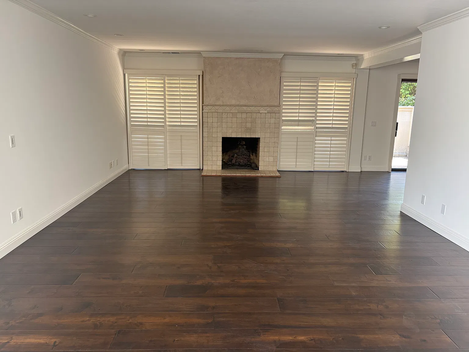 2 bed, 1840 sqft, $7,000 — Photo 1