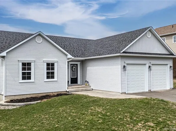 109 Mitchell Wayne Dr, Fredericton, NB E3G 0C2
