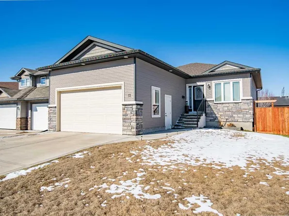 12 E Cyprus Rd, Blackfalds, AB T4M 0C5