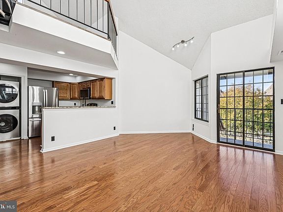 5th image of 6006 Curtier Dr Suite F