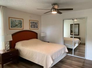 426 Pau St APT 2, Honolulu, HI 96815