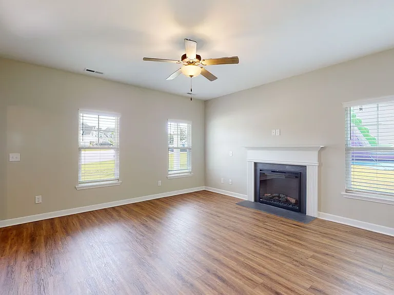 215 Purple Martin Dr — Photo 8