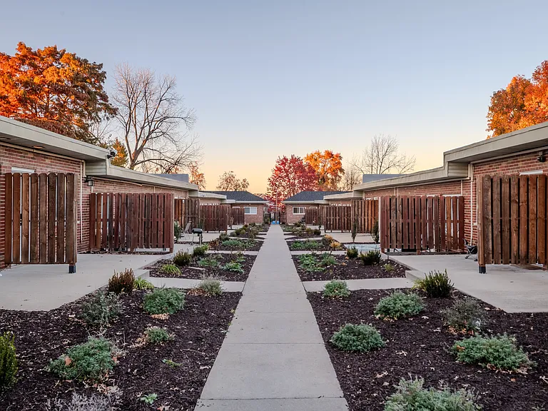 The Becton Apartments — Photo 11