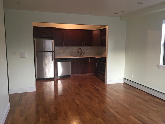 2nd image of 1038 Leland Ave #2