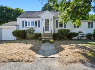 48 Dexter St, Peabody, MA 01960