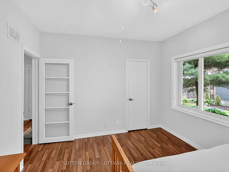85 Riverdale Ave — Photo 25