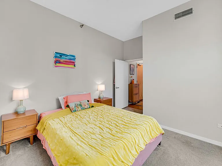 1600 S Indiana Ave #610 — Photo 18