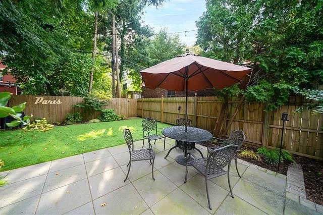 105 Fairview Ave — Photo 40