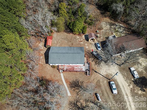 3rd image of 505 Addor Rd