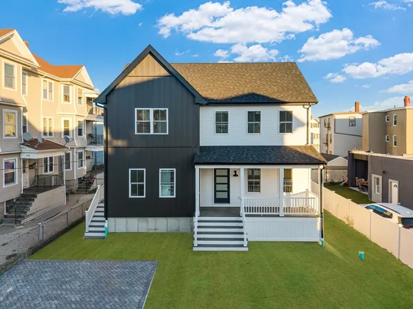 138 18th St, Fall River, MA 02723