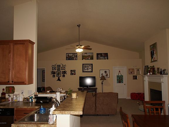 5th image of 2108 Woodridge Dr