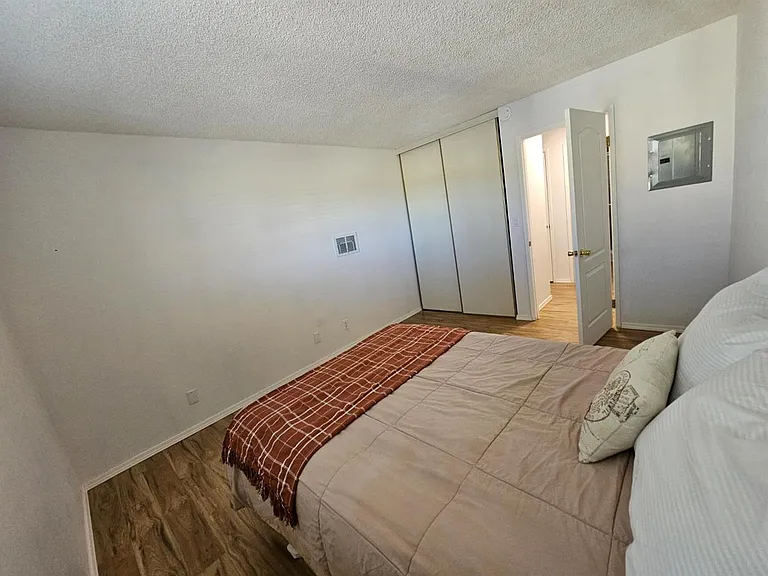 1060 Oak Grove Rd #37 — Photo 18