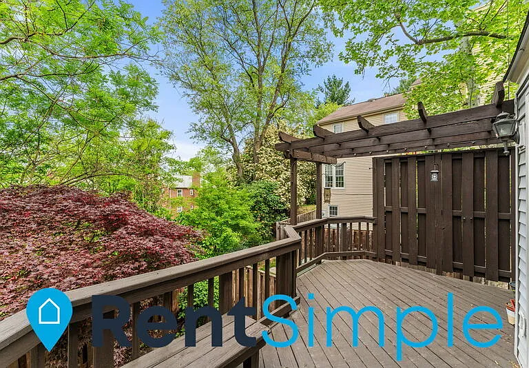 39 Fendall Ave — Photo 19