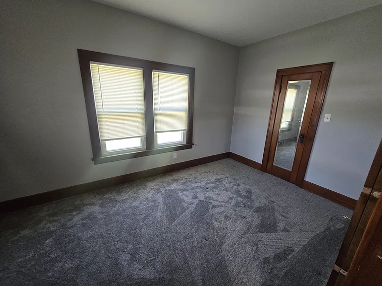 505 Carlton St — Photo 14
