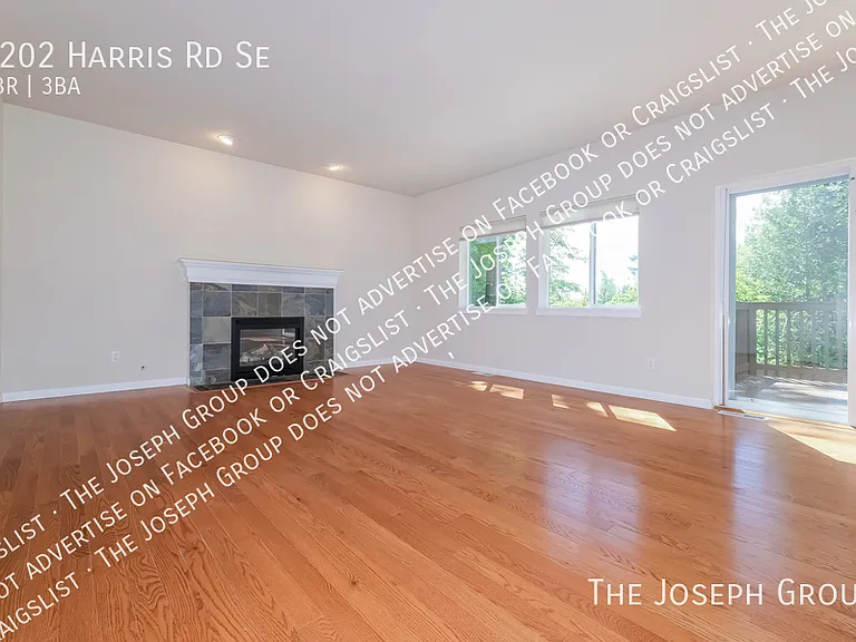 4202 Harris Rd SE — Photo 2