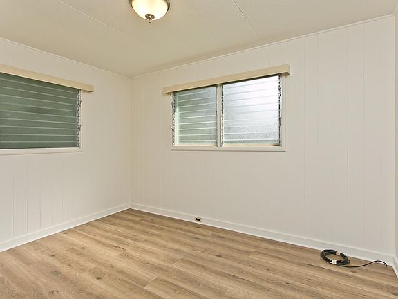 Bedroom 3 new vinyl tile