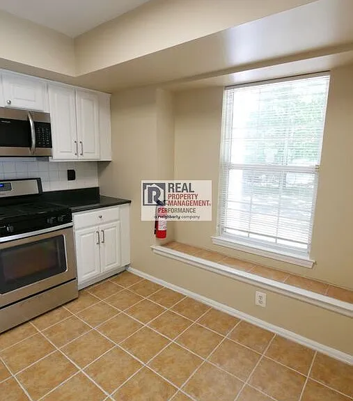17 Lexington Ct — Photo 13