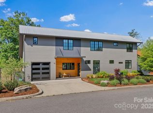 52 Malvern Walk, Asheville, NC 28806