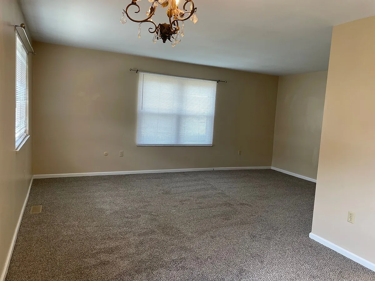 Building Photo - 1306 Black Forest Dr