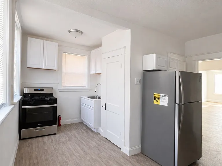 5335-1 E Bancroft Ave #2E-5335 — Photo 7