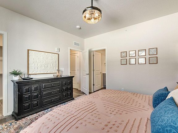 5th image of 551 Vicot Way Unit H
