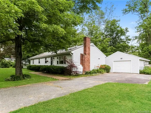 74 Wickett Street, New Hartford, CT 06057