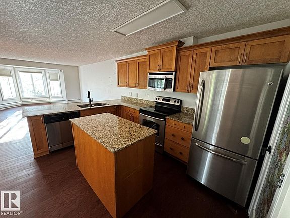 5th image of 10235 116th St NW #301