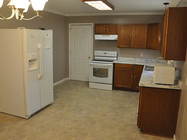 171 Lakeside Park Dr — Photo 10