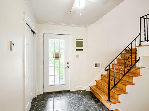 3rd image of 7100 Foxboro Ln