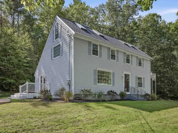8 Brookhaven Road, Kingston, NH 03848