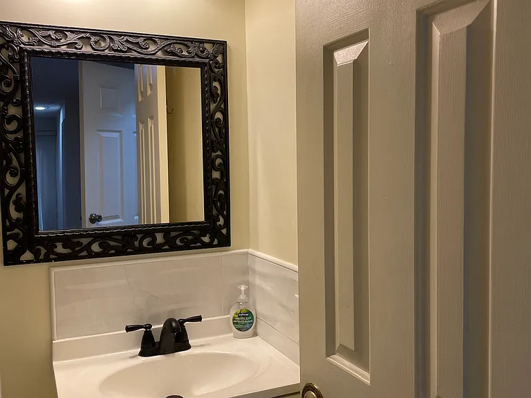 Ivystone Ct — Photo 4