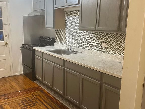 2nd image of 1607 Sanderson Ave APT 3