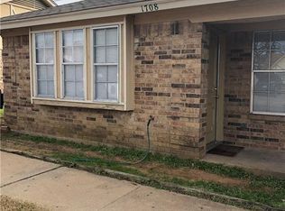 1708 Justin Lyn St, Arlington, TX 76012