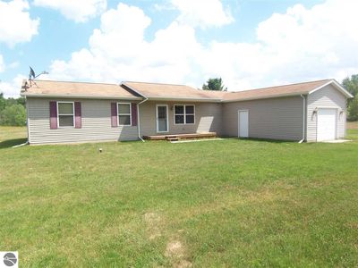 950 N Rolland Rd, Lake Isabella, MI, 48893