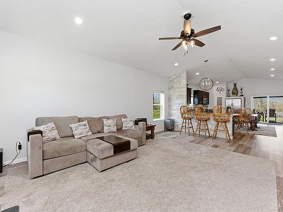 5th image of 174 Black Hawk Dr