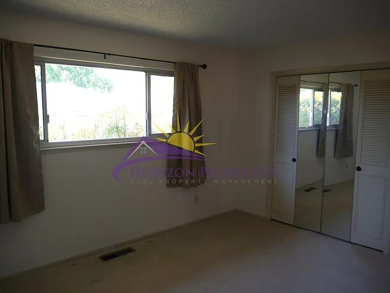 6319 Saint James Dr — Photo 14