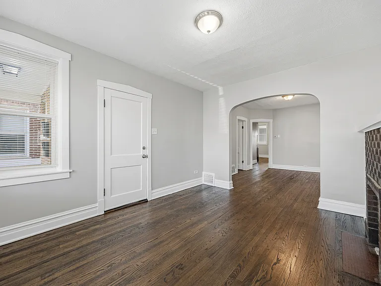 1625 S 47th Ct #1 — Photo 3