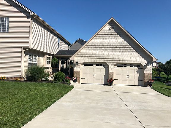 3rd image of 125 Granger Ln