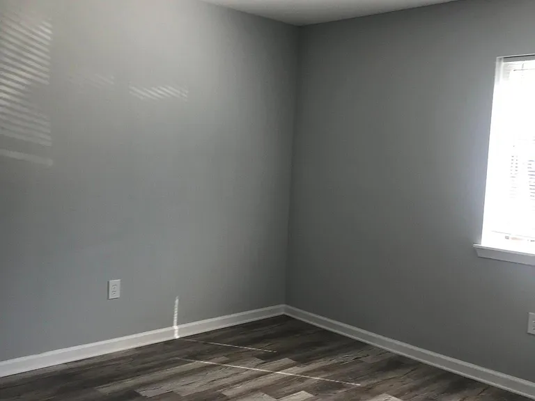 Cedarbrook Apartments — Photo 15