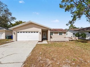 1290 Amberlea Dr E, Dunedin, FL 34698